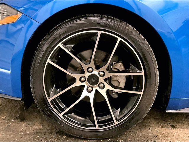Used 2020 Ford Mustang Coupe RWD image 8