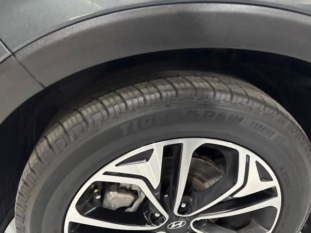 Used 2020 Hyundai Santa Fe SEL image 30