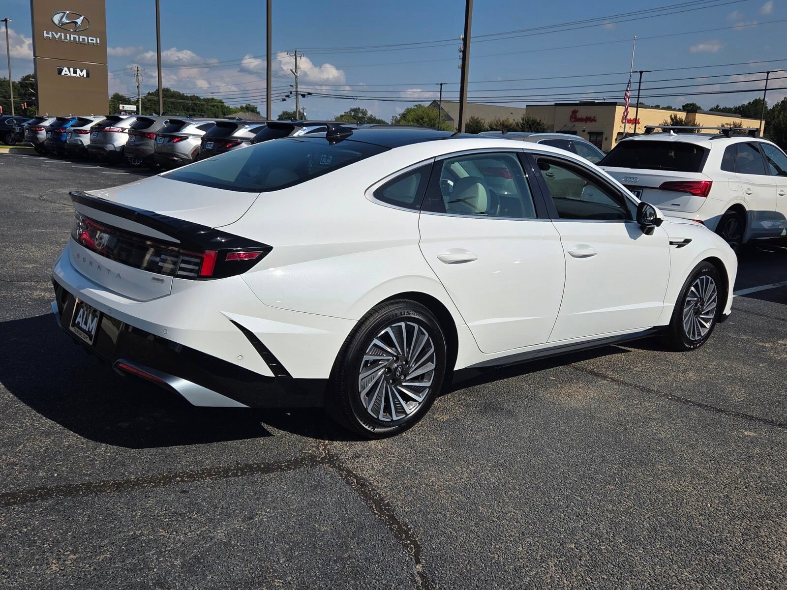 Used 2024 Hyundai Sonata Limited FWD image 13