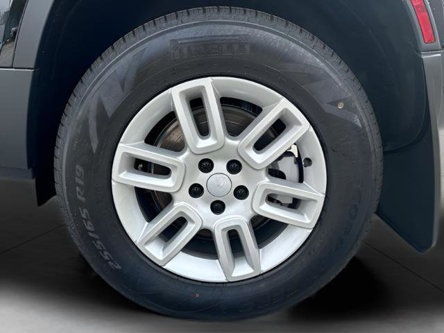 Certified 2025 Land Rover Defender 110 S image 11