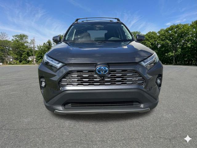 Used 2023 Toyota RAV4 Limited AWD/4WD image 10