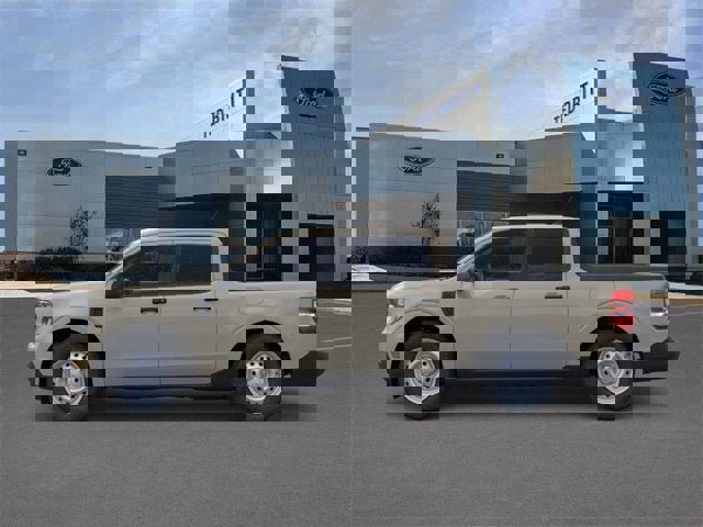 New 2025 Ford Maverick XL w/ Equipment Group 101A image 4