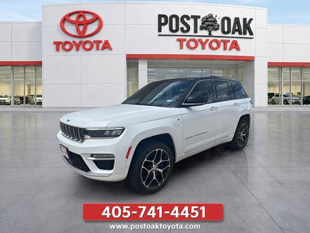 Used 2022 Jeep Grand Cherokee Summit AWD/4WD image 2