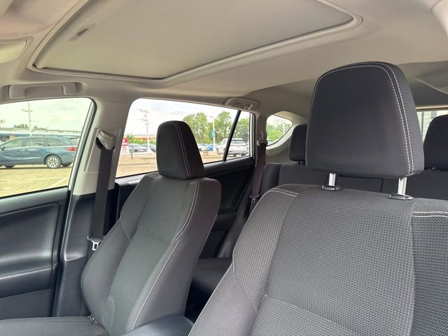 Used 2018 Toyota RAV4 XLE w/ Plus Extra Value Package FWD image 7