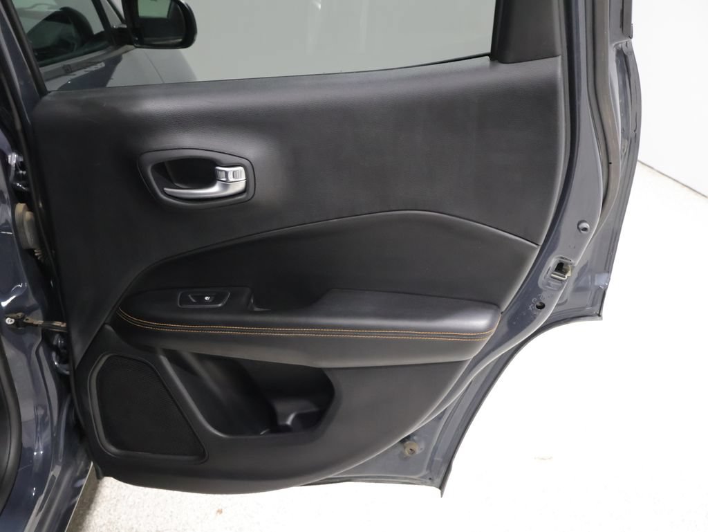 Used 2017 Jeep Compass Limited AWD/4WD image 21