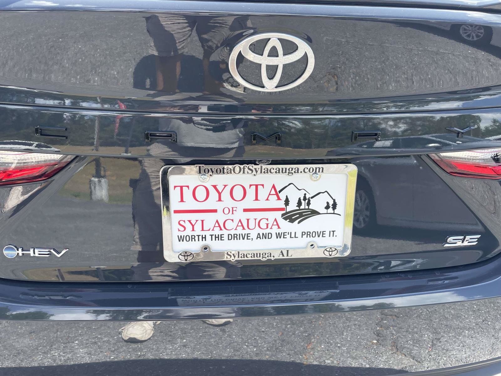 Used 2026 Toyota Camry SE w/ Multimedia Upgrade Package FWD image 9