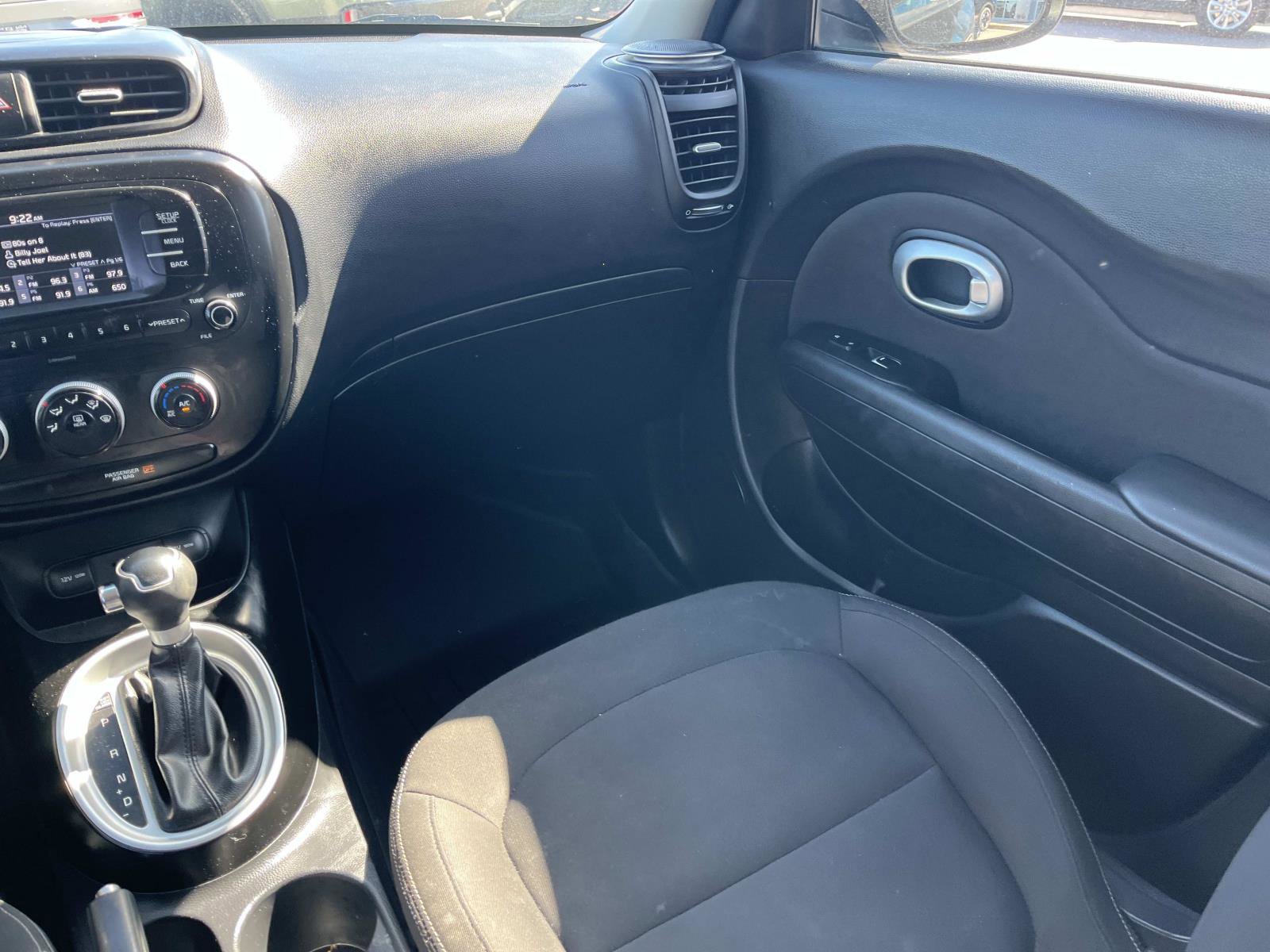 Used 2017 Kia Soul FWD image 14