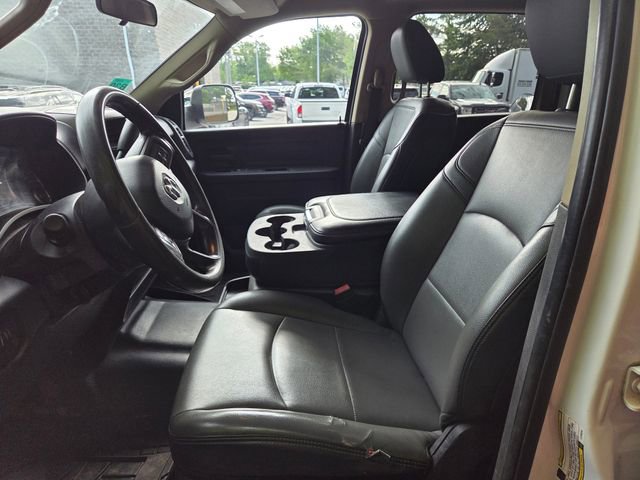 Used 2020 RAM 3500 Tradesman w/ Chrome Appearance Group AWD/4WD image 9