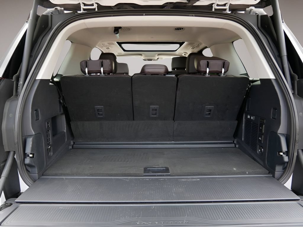 Used 2025 Ford Expedition Platinum w/ Platinum Ultimate Package AWD/4WD image 12