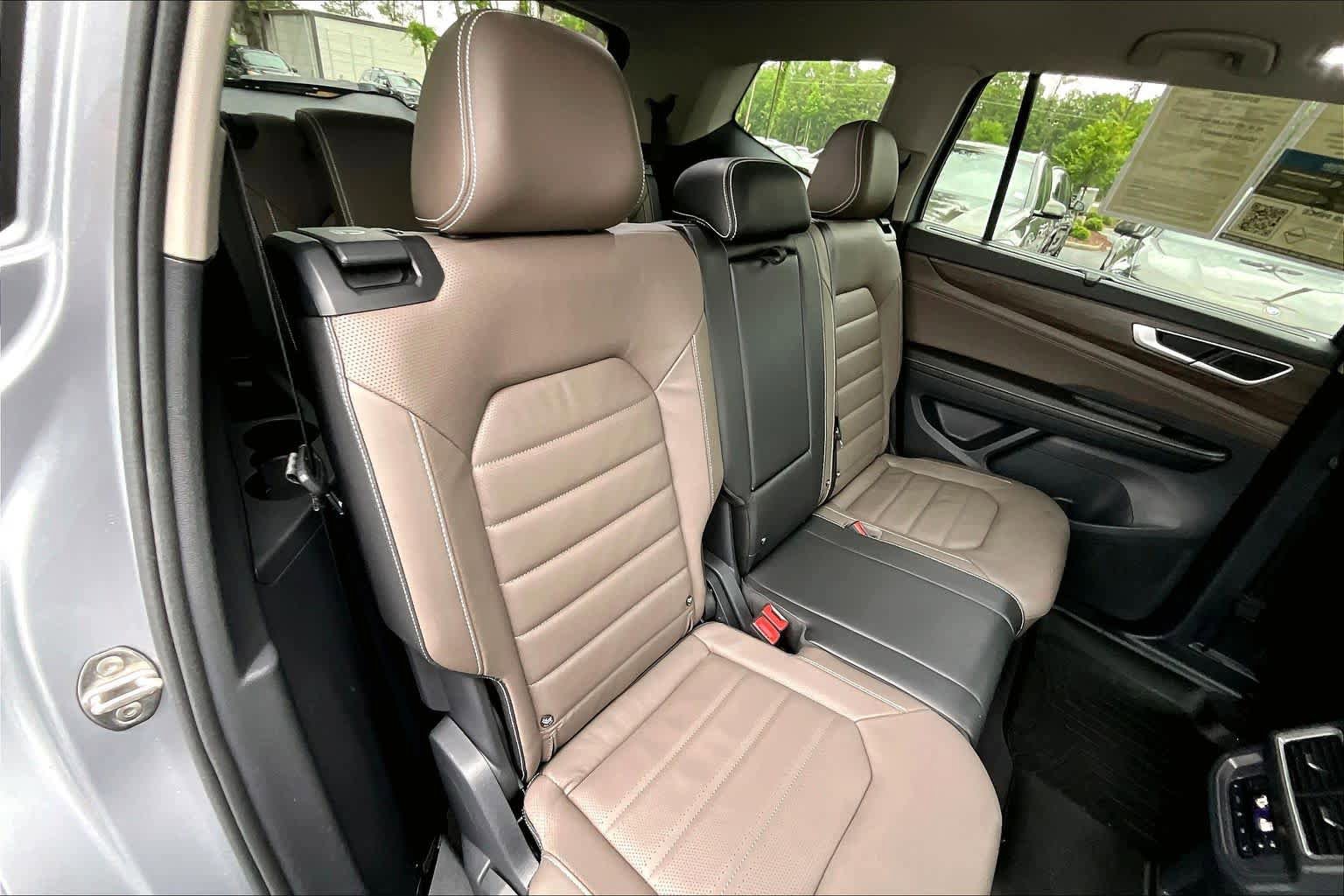 Used 2024 Volkswagen Atlas SEL AWD/4WD image 20