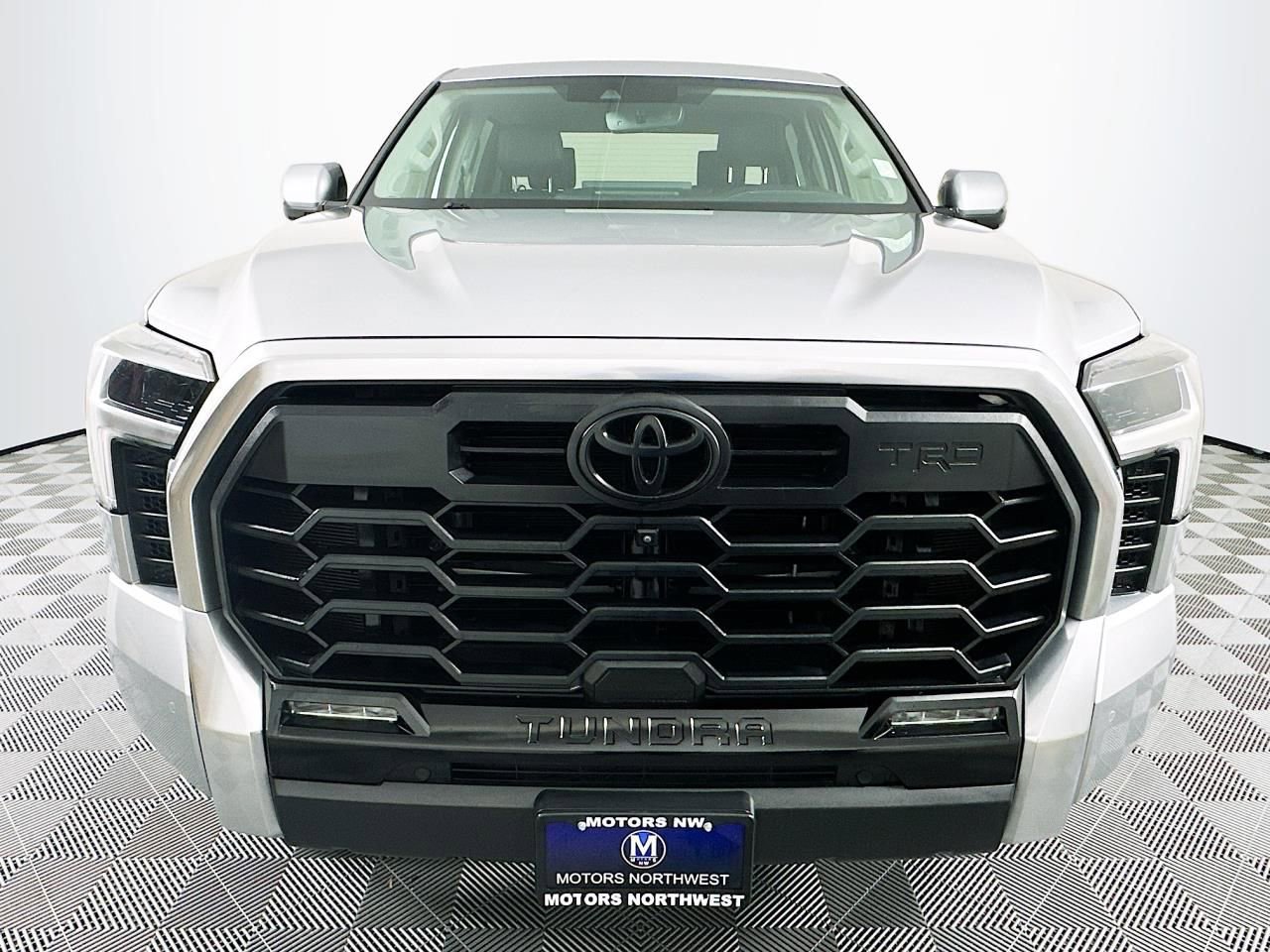 Used 2022 Toyota Tundra Limited image 4