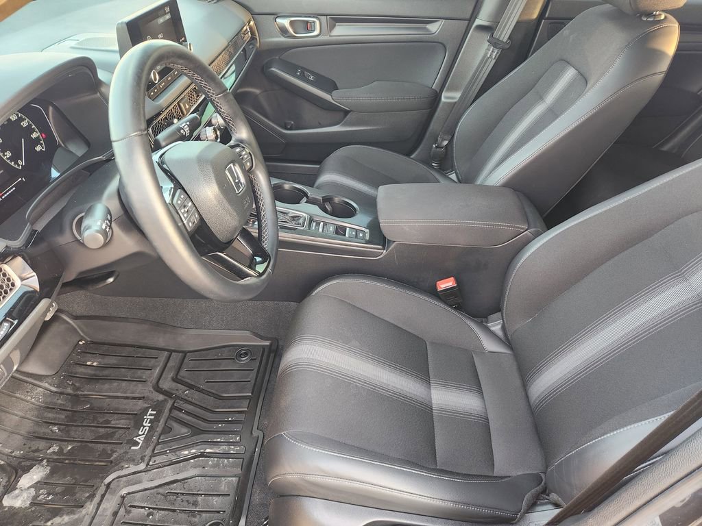 Used 2023 Honda Civic Sport image 16