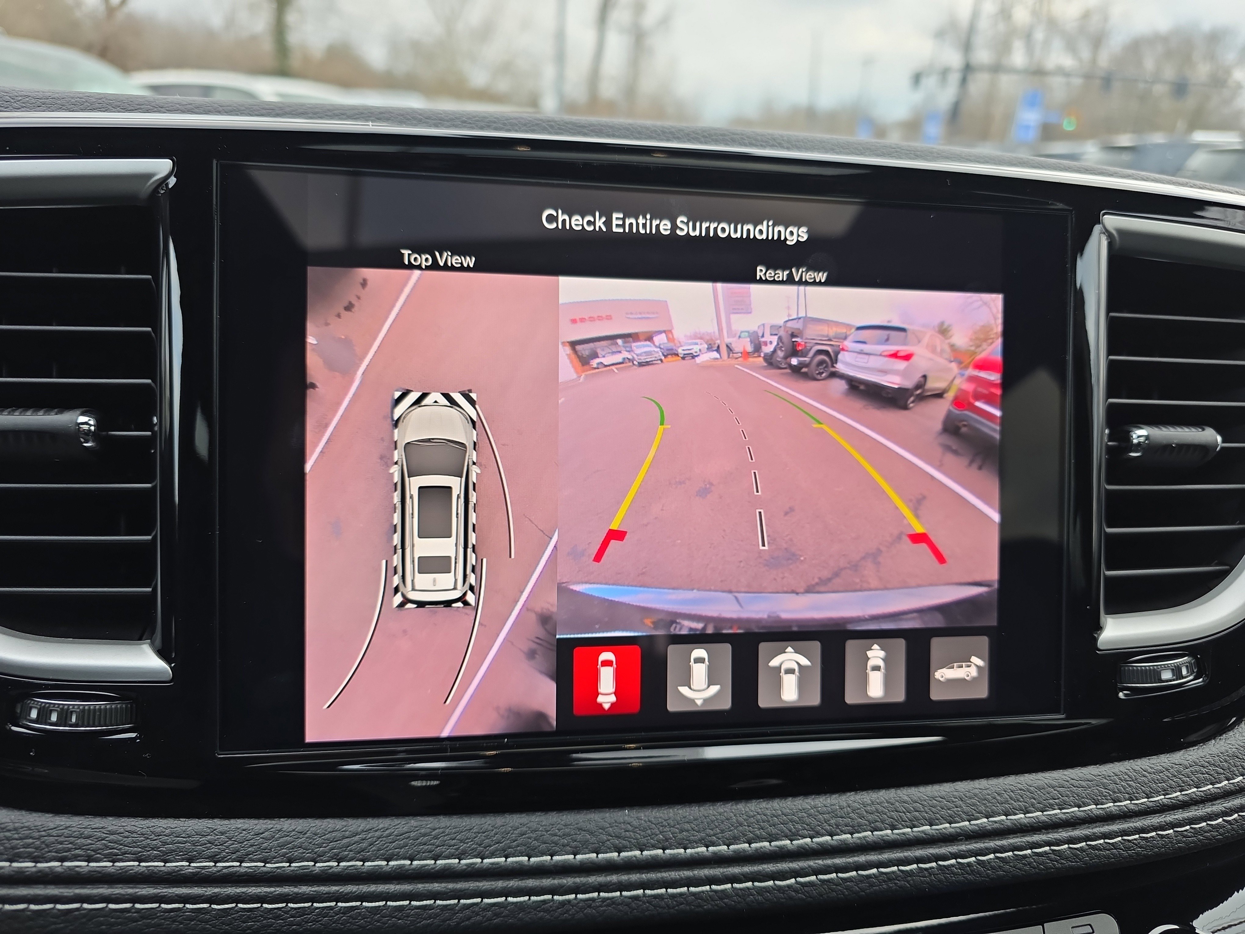 New 2026 Chrysler Pacifica Select image 33