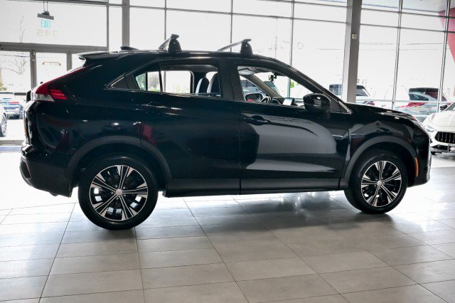 Used 2022 Mitsubishi Eclipse Cross SE image 4