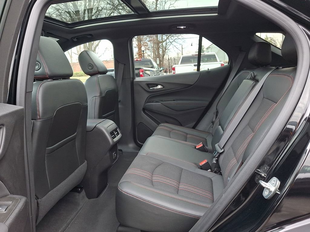 Used 2024 Chevrolet Equinox RS image 11