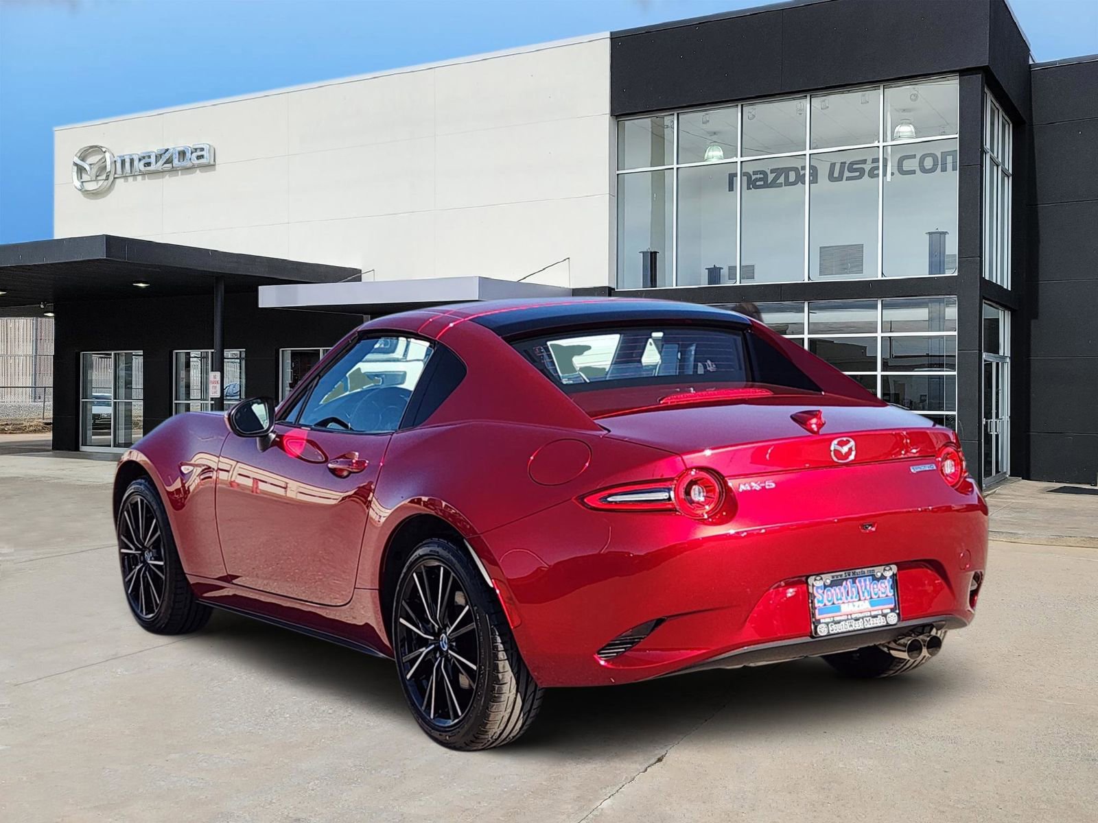 New 2026 MAZDA MX-5 Miata RF Grand Touring RWD image 4