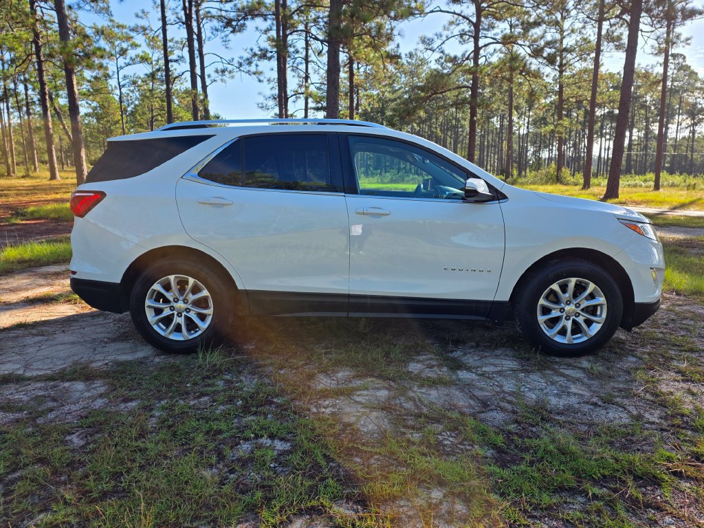 Used 2018 Chevrolet Equinox LT w/ Sun & Infotainment Package AWD/4WD image 6