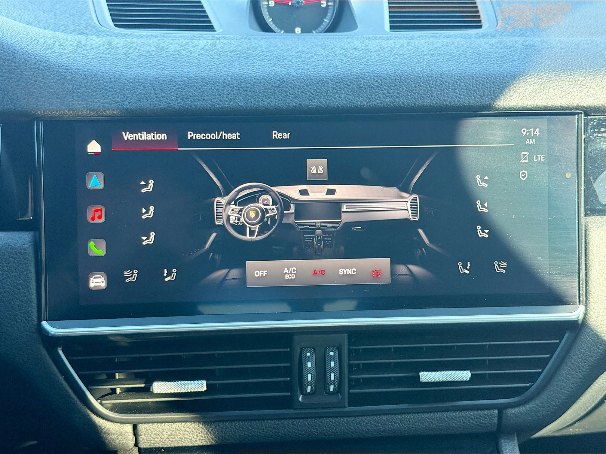 Used 2023 Porsche Cayenne Platinum Edition image 34