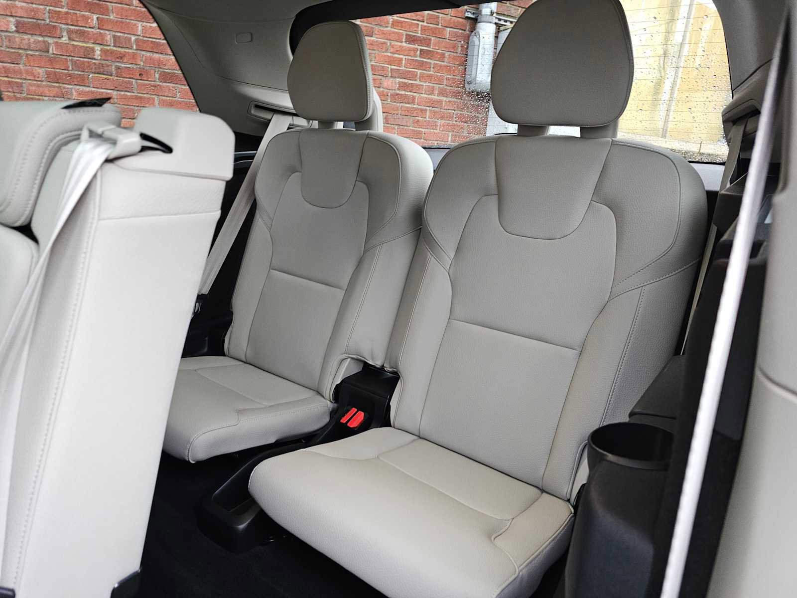 Used 2023 Volvo XC90 T8 Plus w/ Protection Package image 19