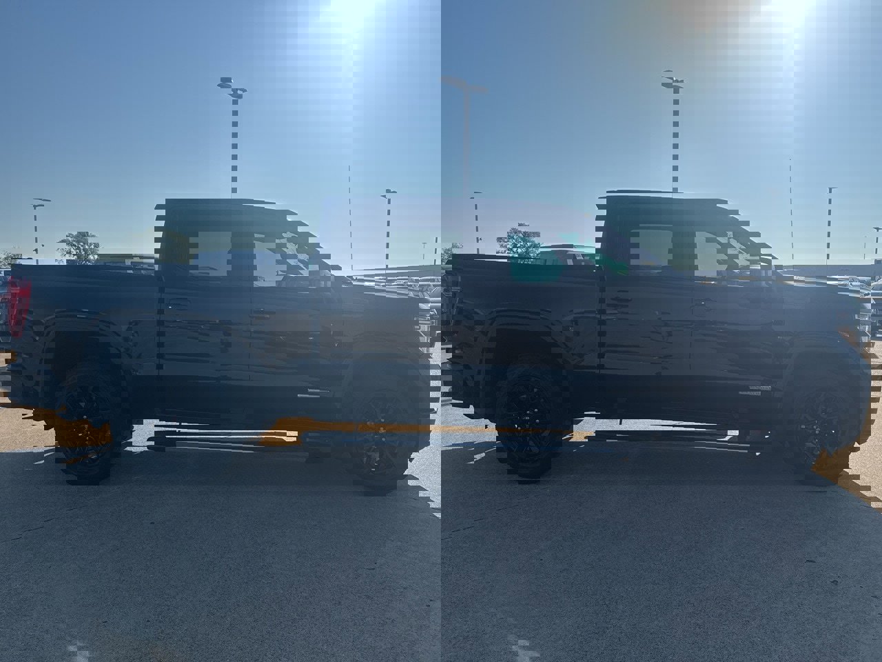 Used 2021 GMC Sierra 1500 Elevation image 8