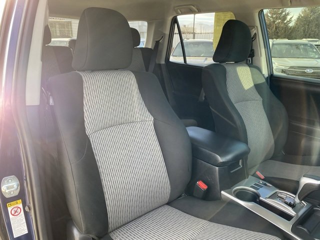 Used 2016 Toyota 4Runner SR5 image 9