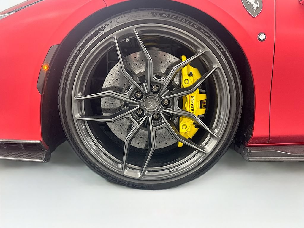Used 2020 Ferrari F8 Tributo RWD image 34
