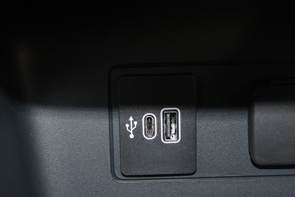 New 2026 Ford Explorer Active RWD image 42
