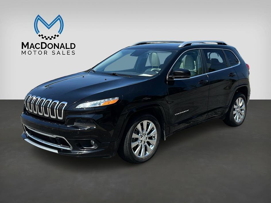 Used 2018 Jeep Cherokee Overland w/ Technology Group FWD image 3