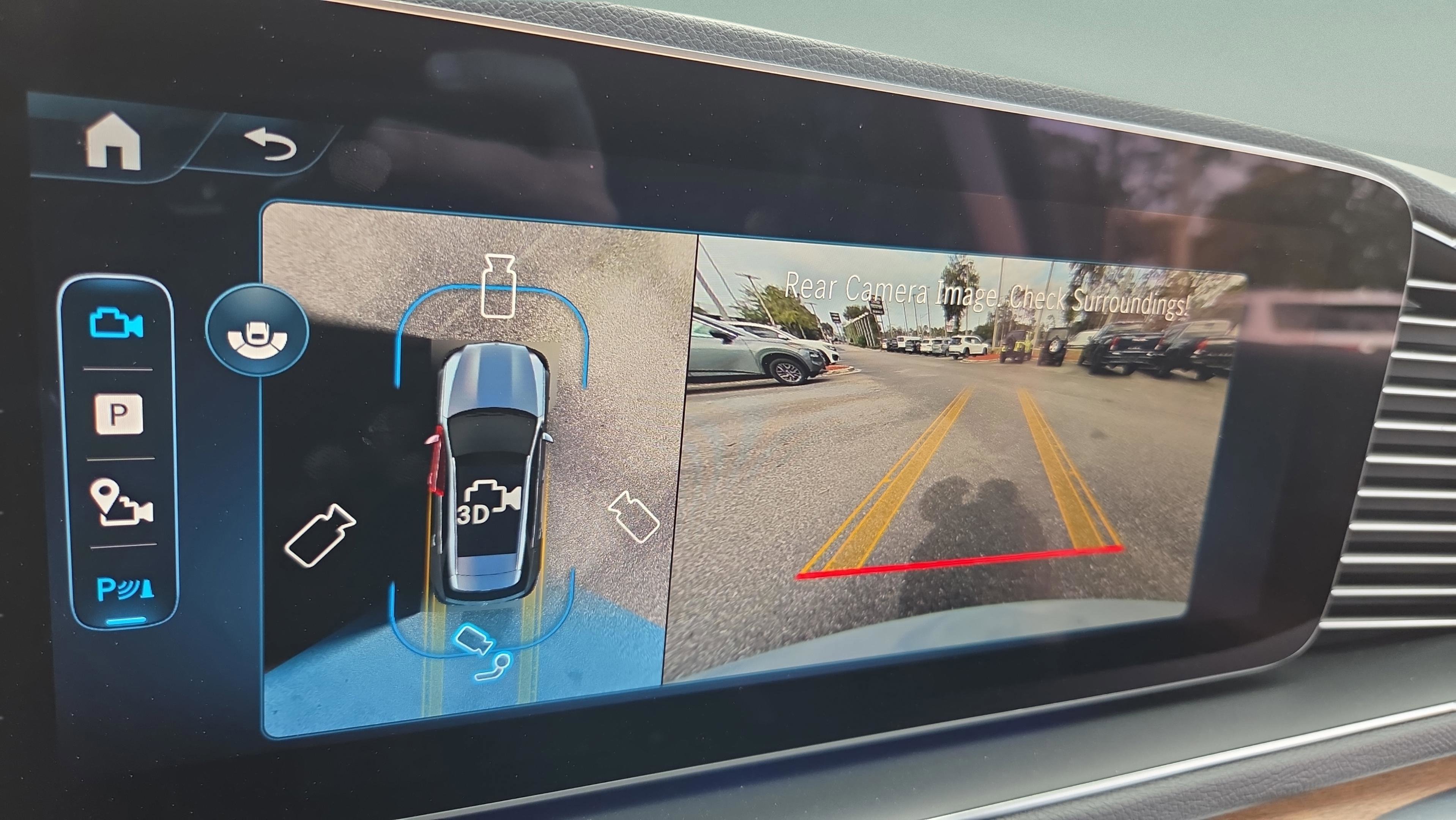 Used 2025 Mercedes-Benz GLE 450e 4MATIC w/ Winter Package image 23