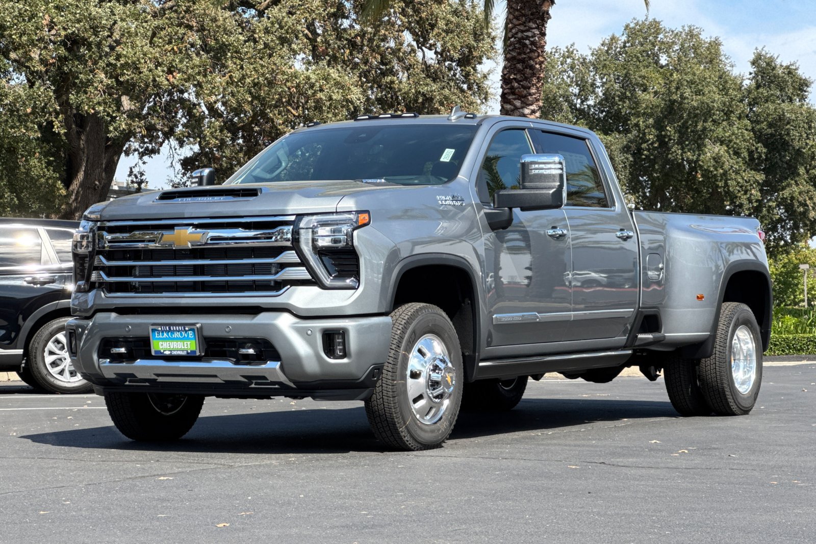 New 2026 Chevrolet Silverado 3500 High Country w/ Technology Package AWD/4WD image 7