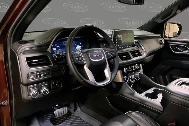Used 2023 GMC Yukon XL SLT w/ SLT Luxury Package AWD/4WD image 17