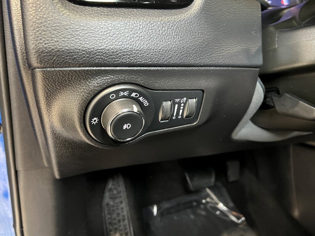 Certified 2020 Jeep Compass Limited image 30