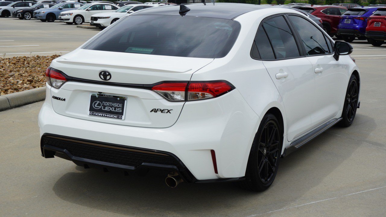Used 2022 Toyota Corolla SE FWD image 6