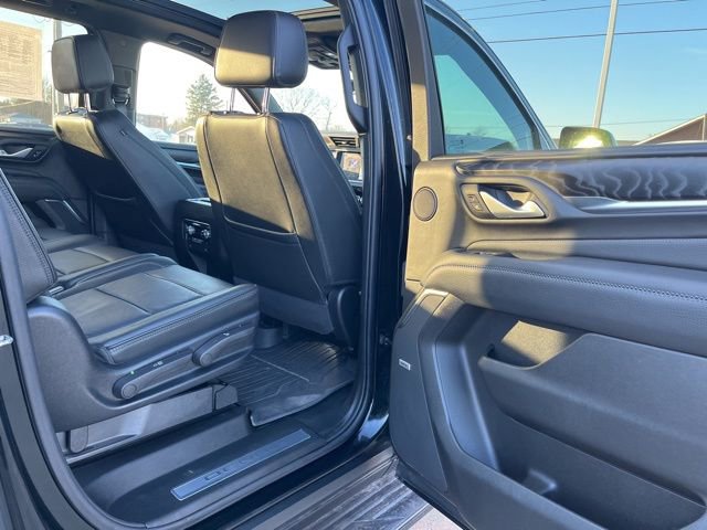 Used 2022 GMC Yukon XL Denali image 21