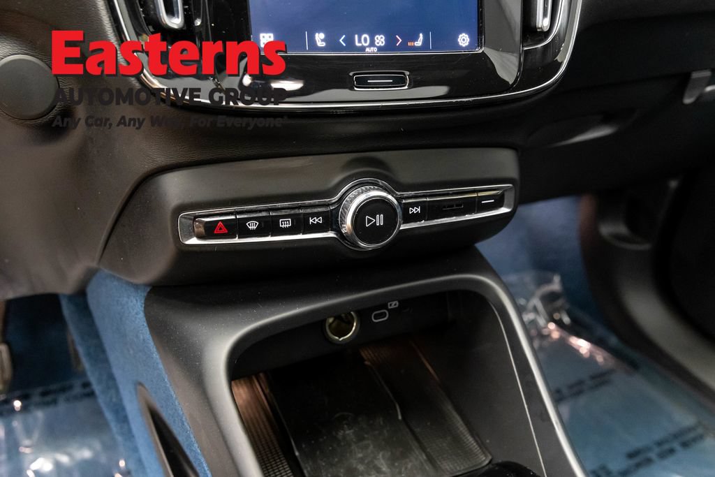 Used 2023 Volvo C40 P8 Recharge Ultimate AWD/4WD image 19