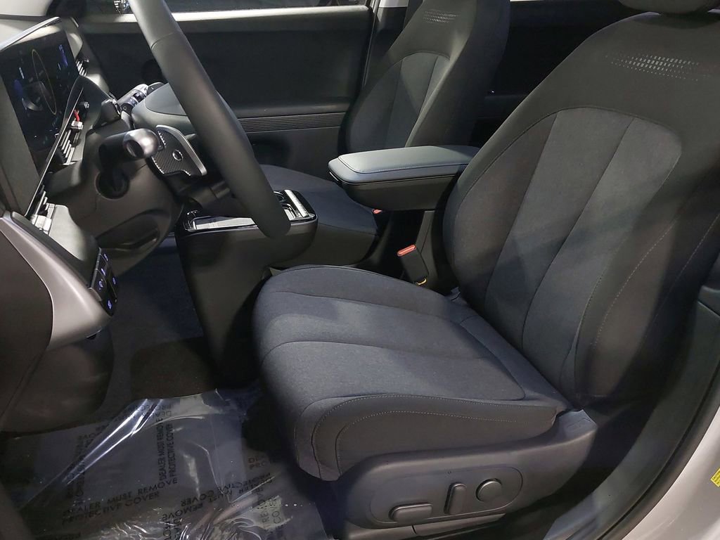 New 2025 Hyundai Ioniq 5 SE AWD/4WD image 15