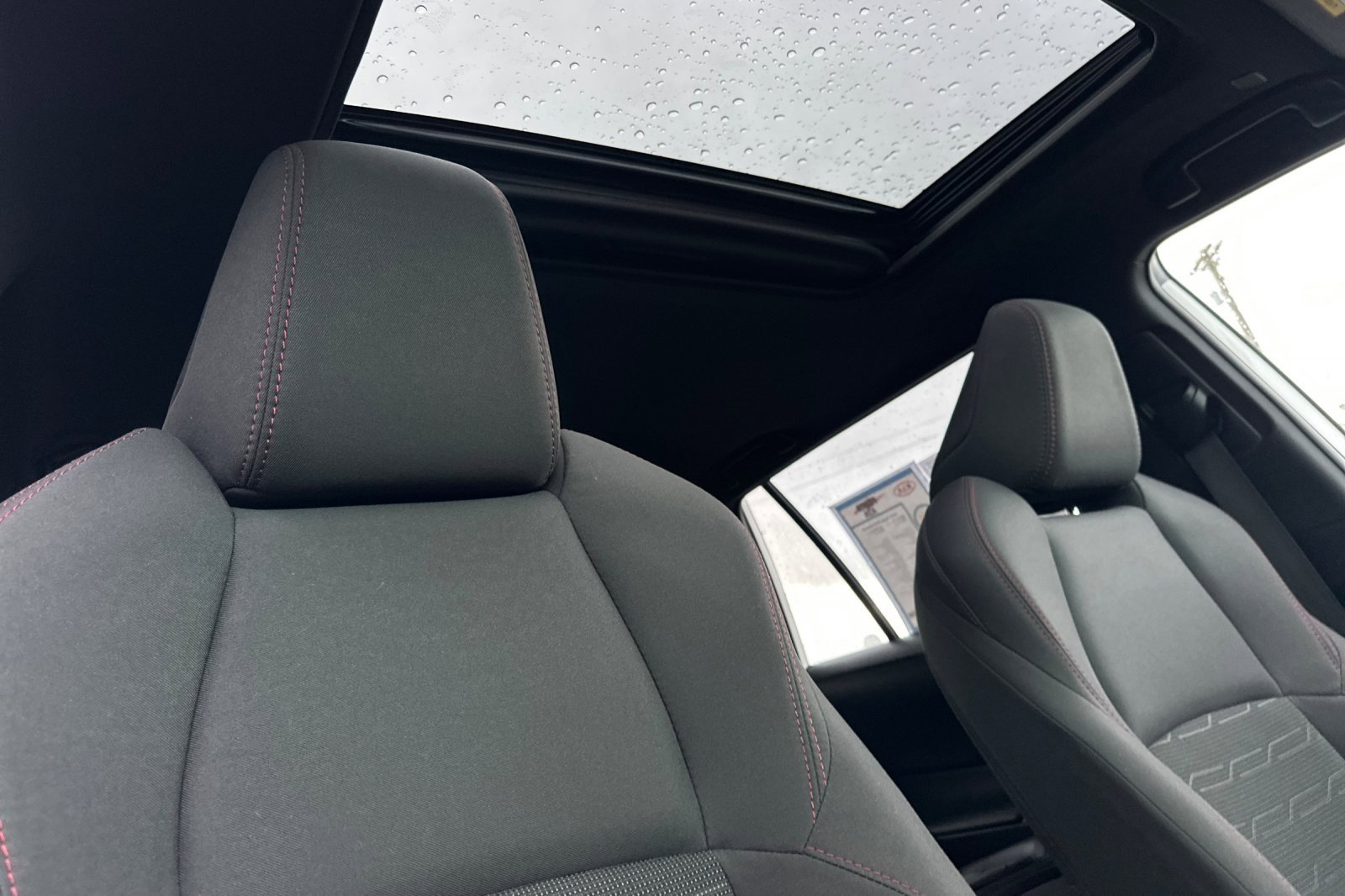 Used 2023 Toyota RAV4 SE w/ Weather & Moonroof Package image 17