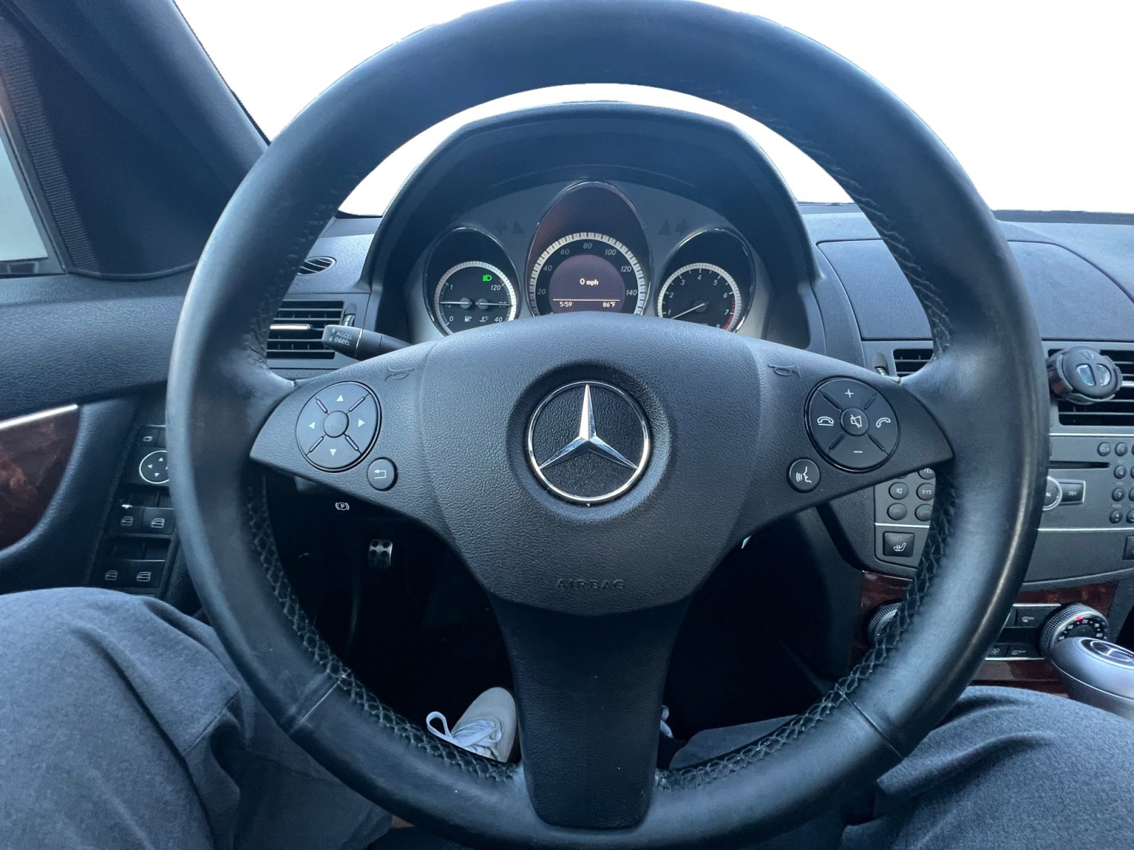 Used 2011 Mercedes-Benz C 300 4MATIC Sedan image 14