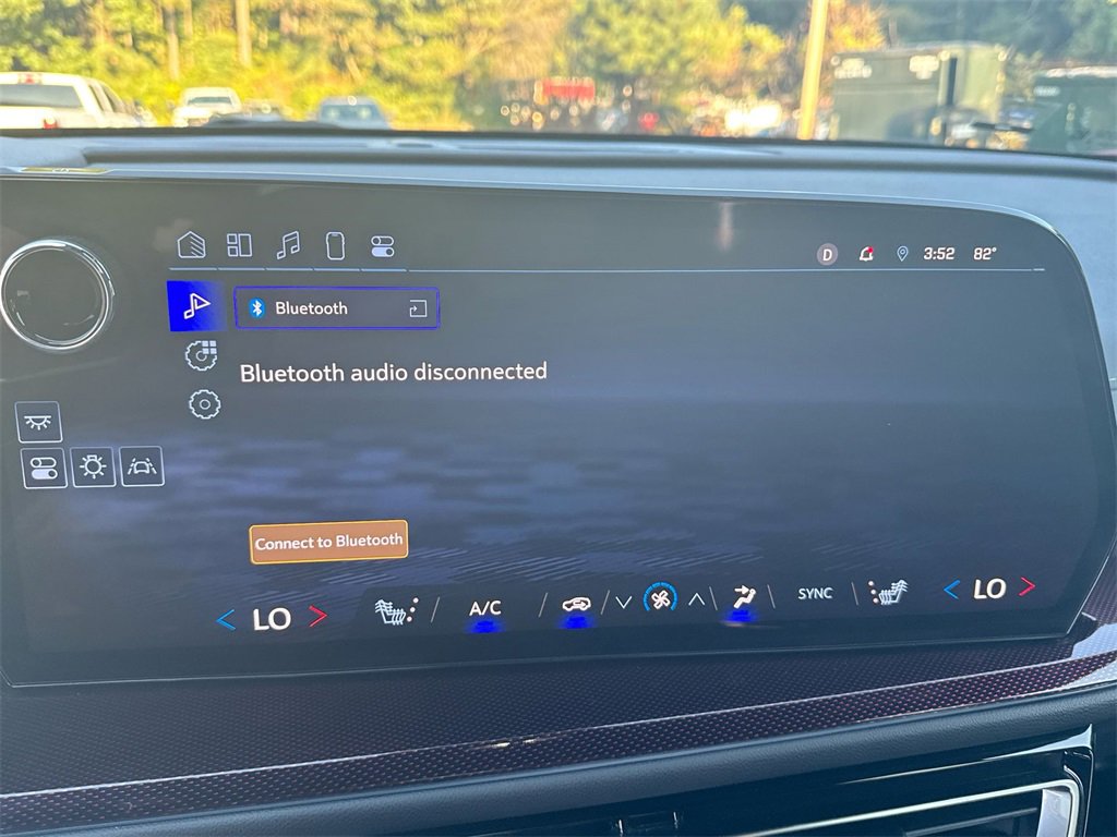 Used 2024 Chevrolet Traverse Z71 w/ LPO, Floor Liner Package image 26