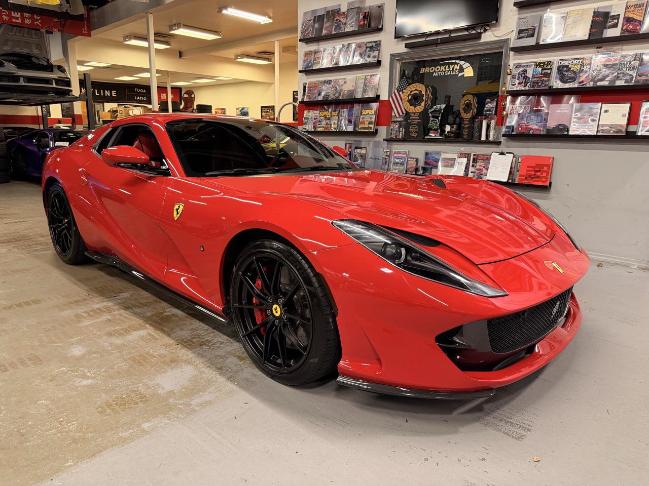Used 2023 Ferrari 812 GTS RWD image 12