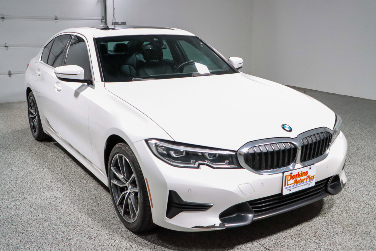 Used 2021 BMW 330i xDrive Sedan w/ Premium Package image 5