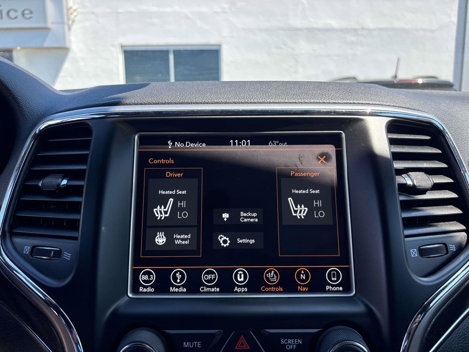 Certified 2018 Jeep Grand Cherokee Limited AWD/4WD image 25