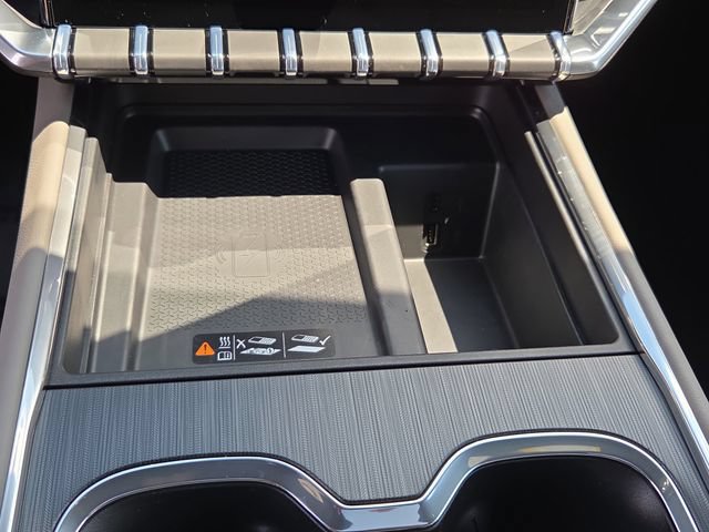 New 2026 GMC Acadia Elevation w/ Elevation Premium Package FWD image 33