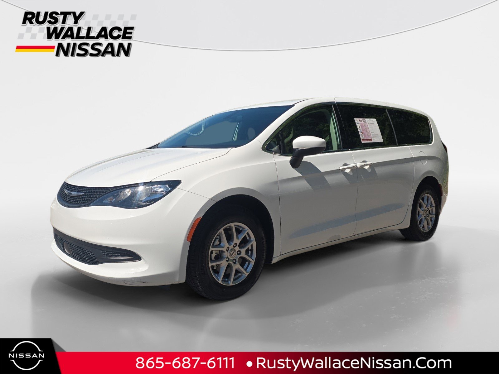 Used 2022 Chrysler Voyager LX