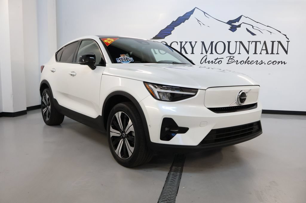 Used 2023 Volvo C40 P8 Recharge Plus AWD/4WD image 1