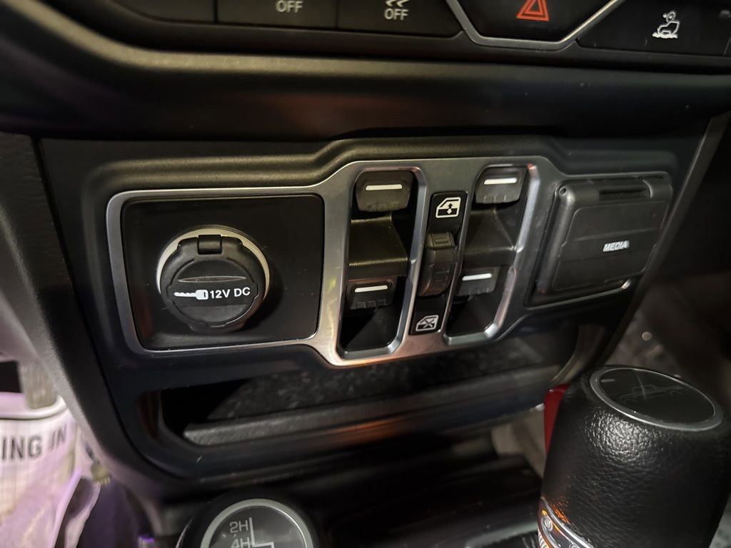 Used 2023 Jeep Gladiator Sport AWD/4WD image 29