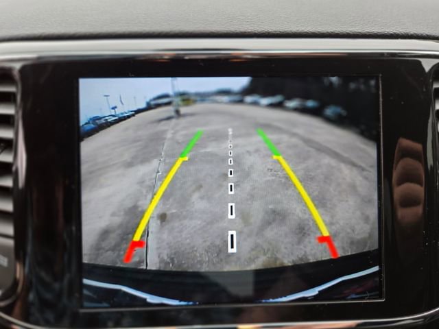 Used 2021 Jeep Grand Cherokee Laredo X image 24