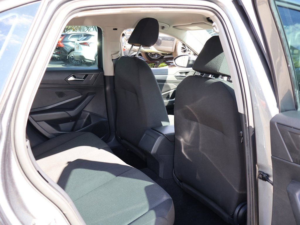 Used 2019 Volkswagen Jetta S w/ Driver Assistance Package image 28