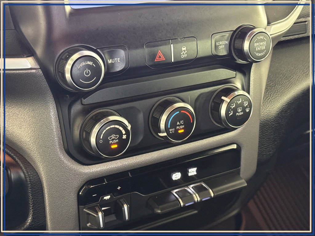 Certified 2024 RAM 2500 Big Horn AWD/4WD image 32