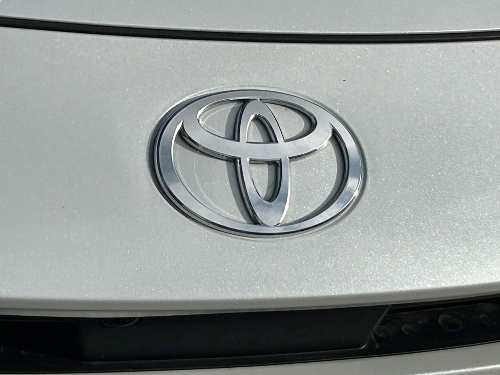 Used 2024 Toyota Prius Limited w/ Limited Premium Package FWD image 17